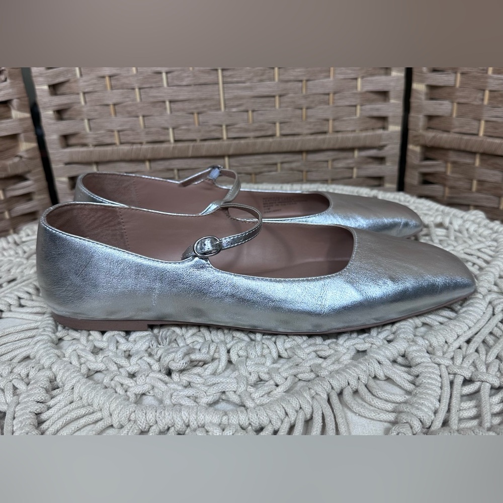 Nordstrom Silver Metallic Square Toe Mary Jane Flats - Size 11 - Picture 5 of 10